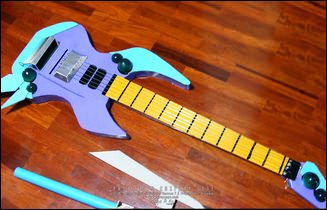 Props - Nekki Basara's Electric Guitar - Macross 7
